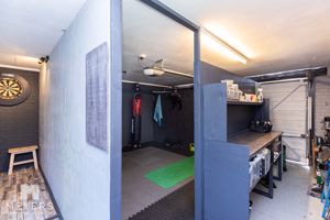 Photo 27- click for photo gallery